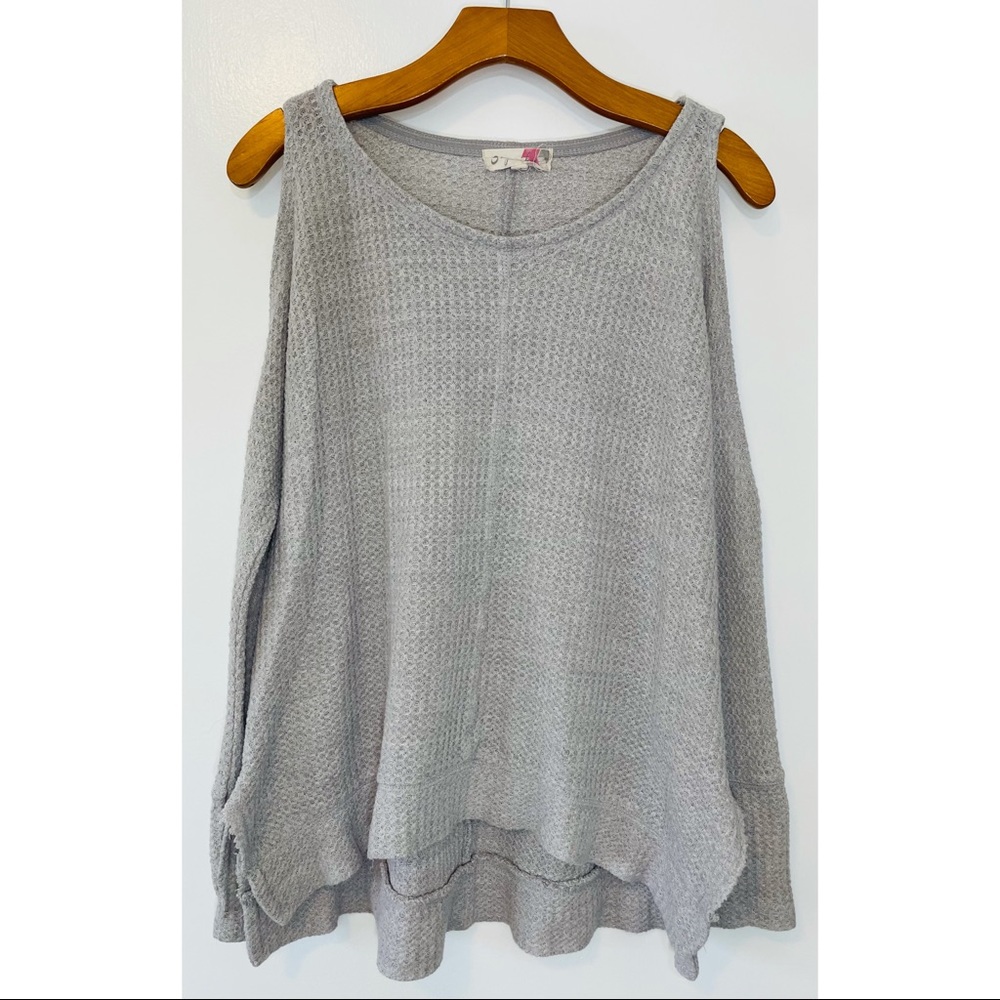 Signify Grey Knit Cold Shoulder Top - Picture 5 of 12